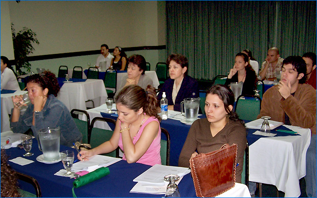 TRATAMIENTO CONDUCTUAL PARA VÍCTIMAS Y AGRESORES DE VIOLENCIA DOMÉSTICA